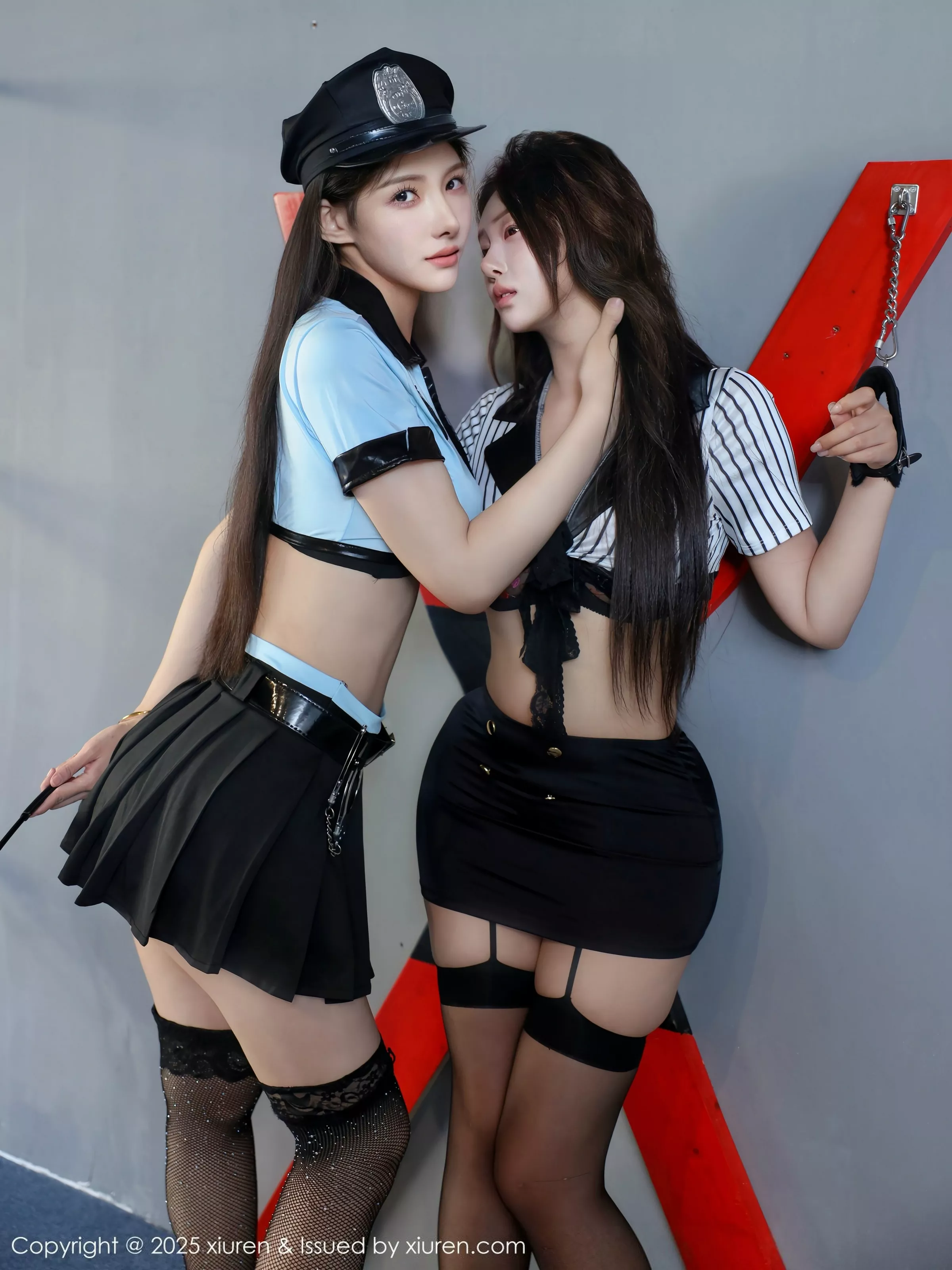 秀人集.com_[XiuRen秀人网]No.10541_模特梨霜儿性感COS女战警制服露黑色内衣秀凹凸身材诱惑写真80P