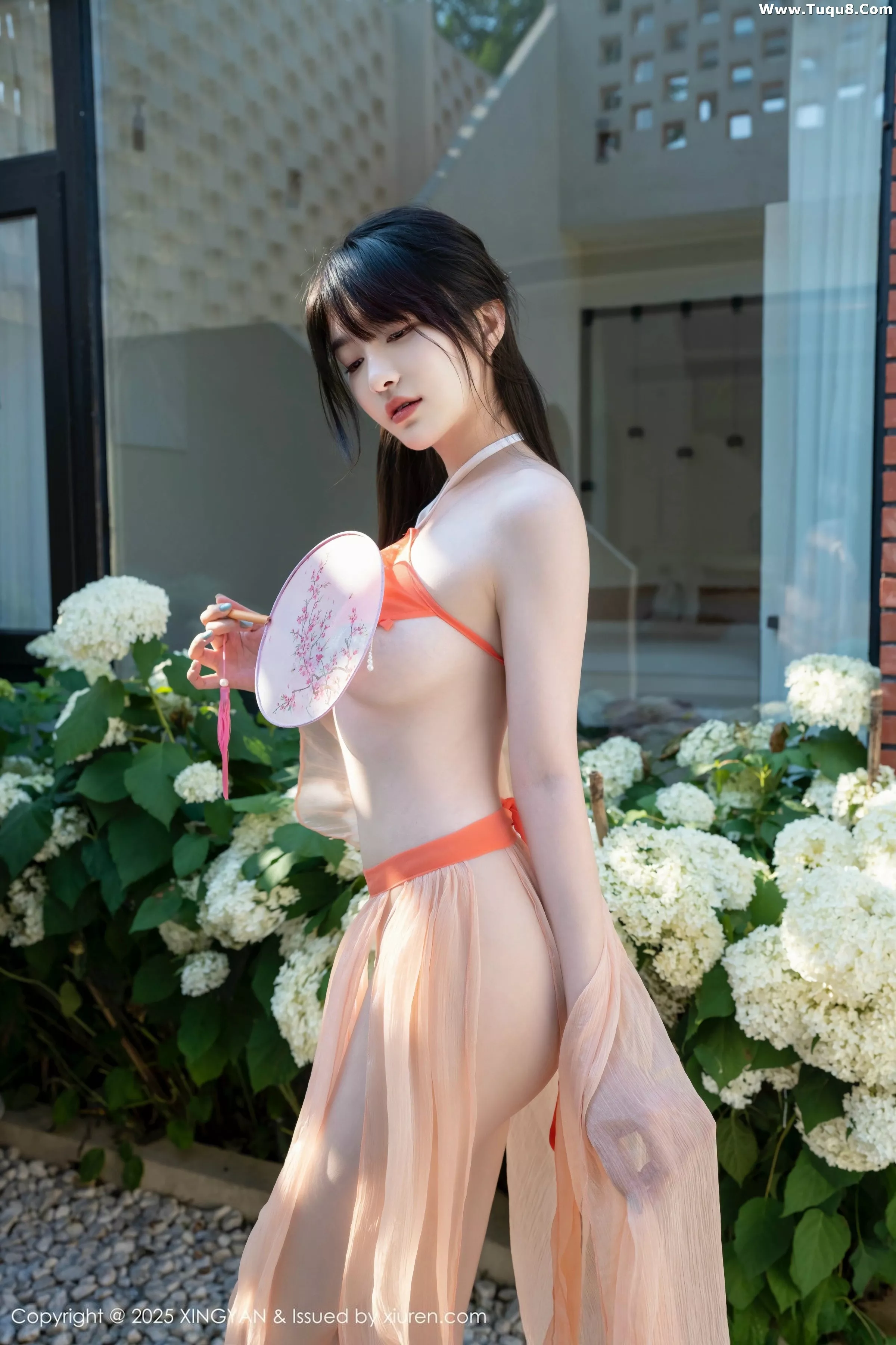 秀人集.com_[XINGYAN星颜社]VOL.369_模特白露lulu性感粉色情趣肚兜服饰秀曼妙身姿惹火诱惑写真68P