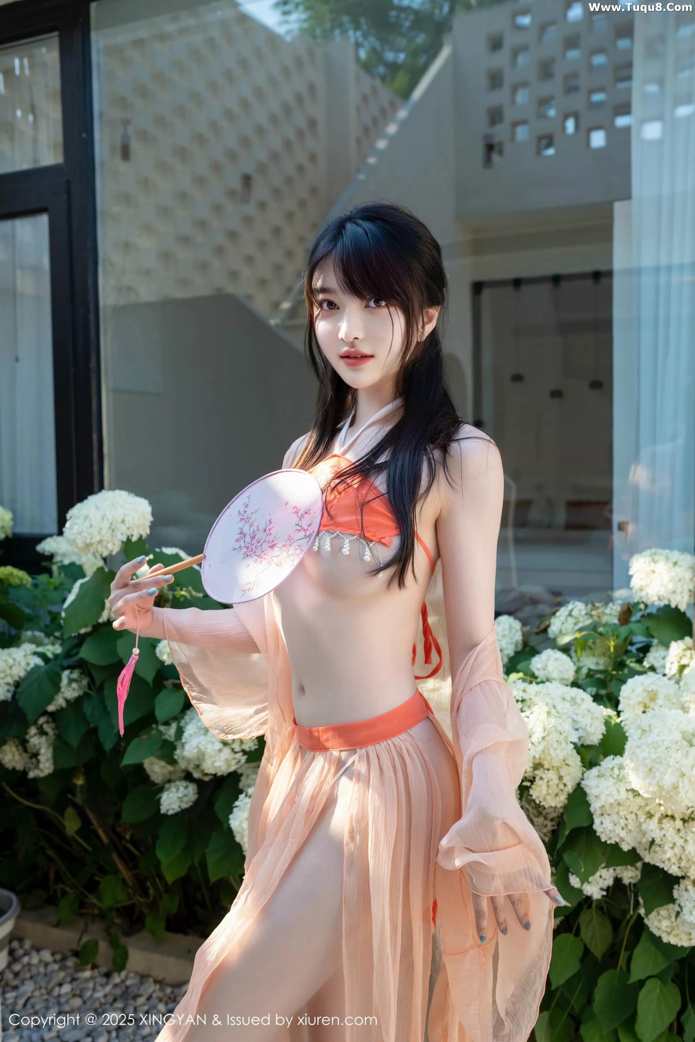 秀人集.com_[XINGYAN星颜社]VOL.369_模特白露lulu性感粉色情趣肚兜服饰秀曼妙身姿惹火诱惑写真68P