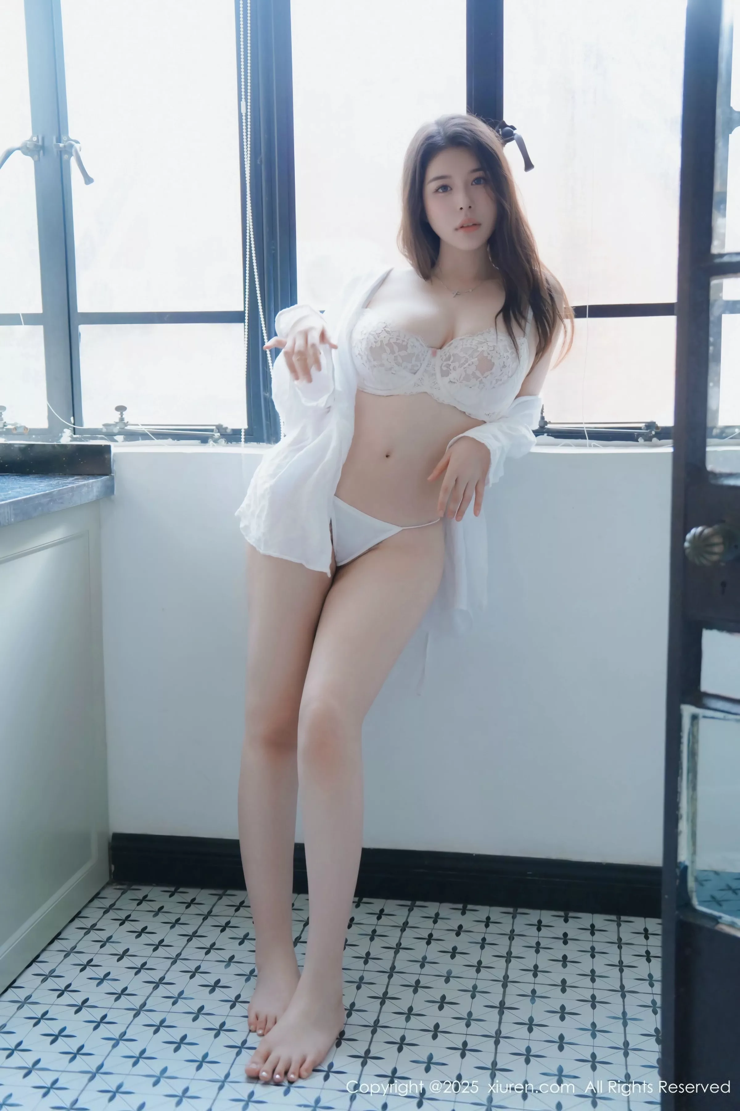 秀人集.com_[XiuRen秀人网]No.10455_模特林若凡F性感白衬衣露白色情趣内衣秀丰腴身材惹火诱惑写真50P