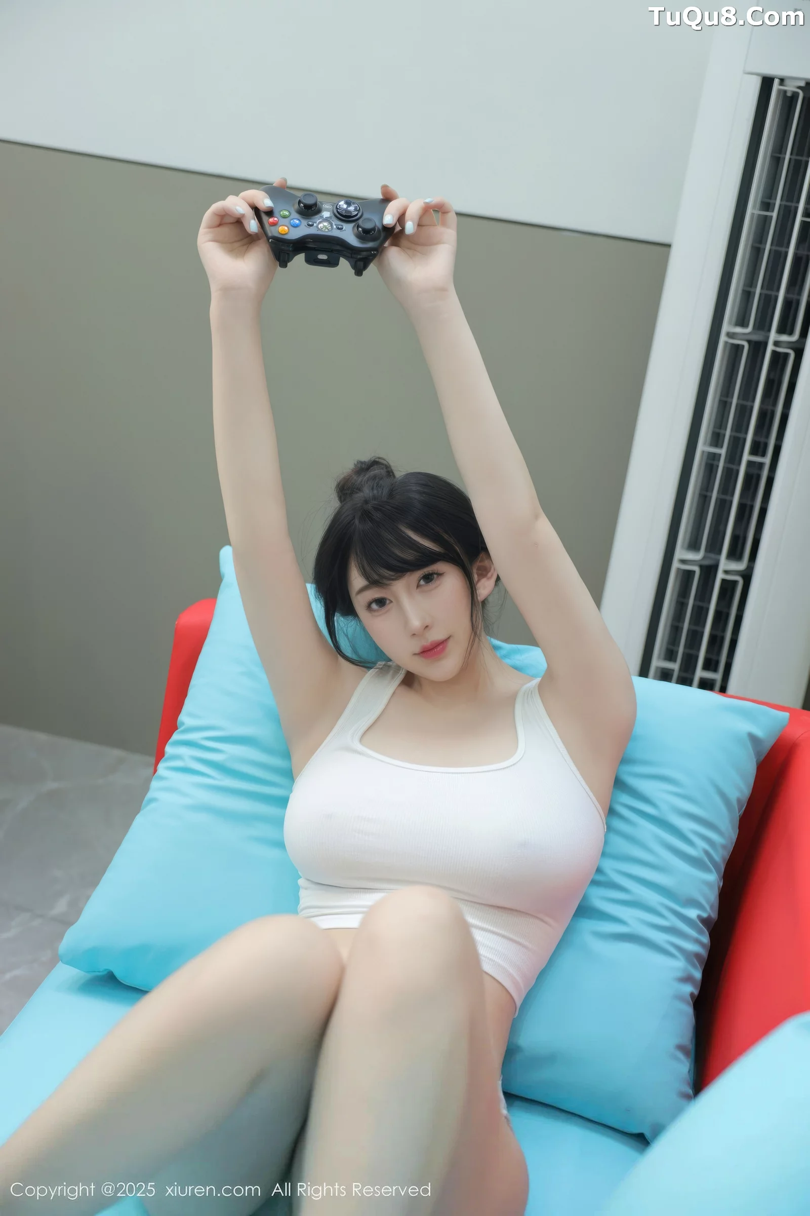 秀人集.com_[XiuRen秀人网]No.10676_模特李沁恩lrene性感白色居家上衣配灰色内衣秀丰腴身材诱惑写真70P
