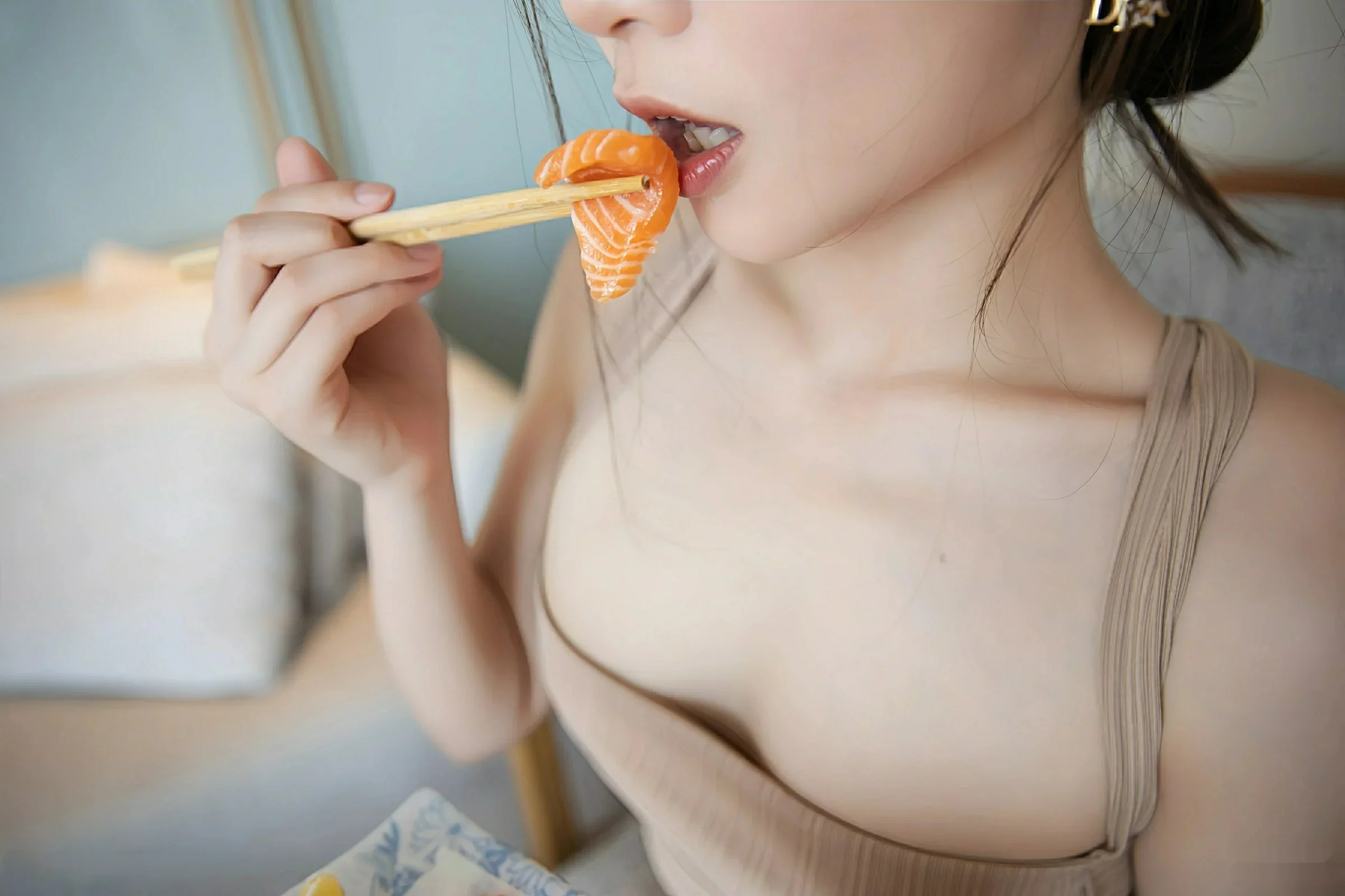 秀人集.com_[XiuRen秀人网]No.10678_模特刘婷婷性感肉色连衣长裙配超薄肉色秀完美身材诱惑写真58P