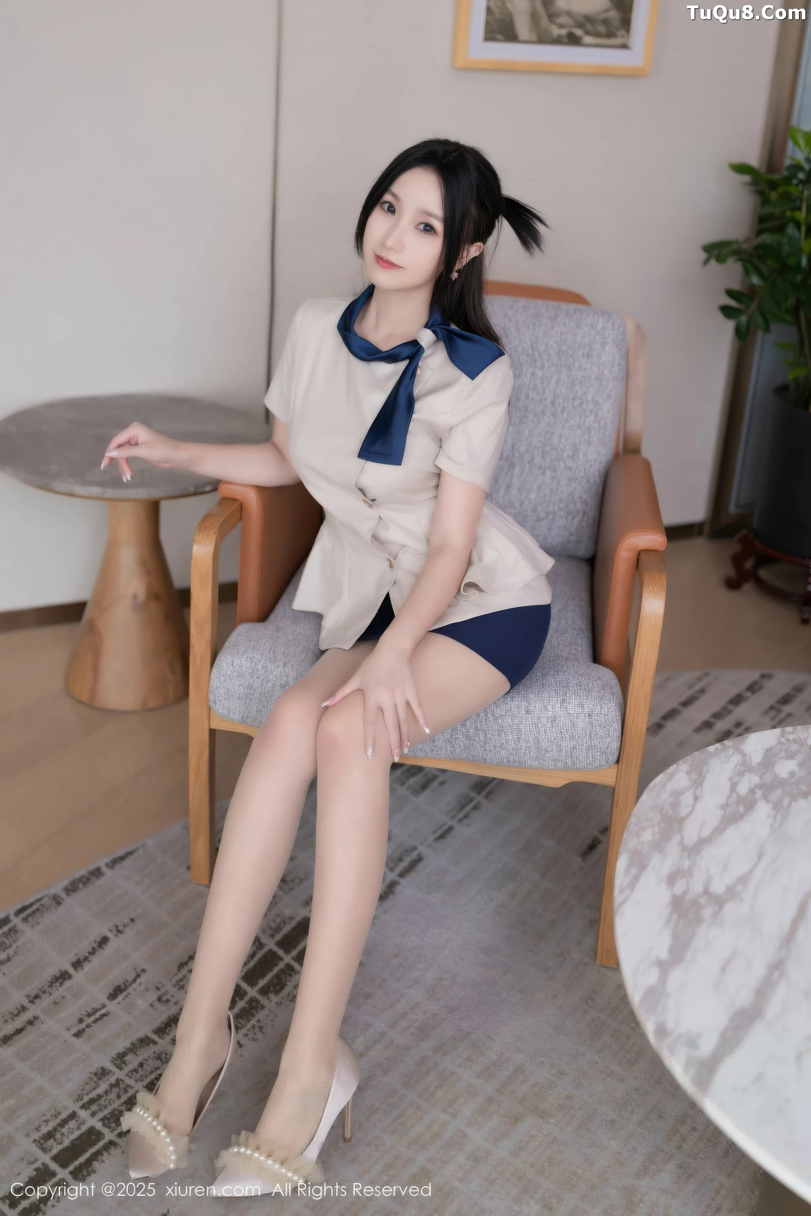 秀人集.com_[XiuRen秀人网]No.10697_模特杏子Yada性感OL服饰配超薄肉丝秀曼妙身姿撩人诱惑写真83P