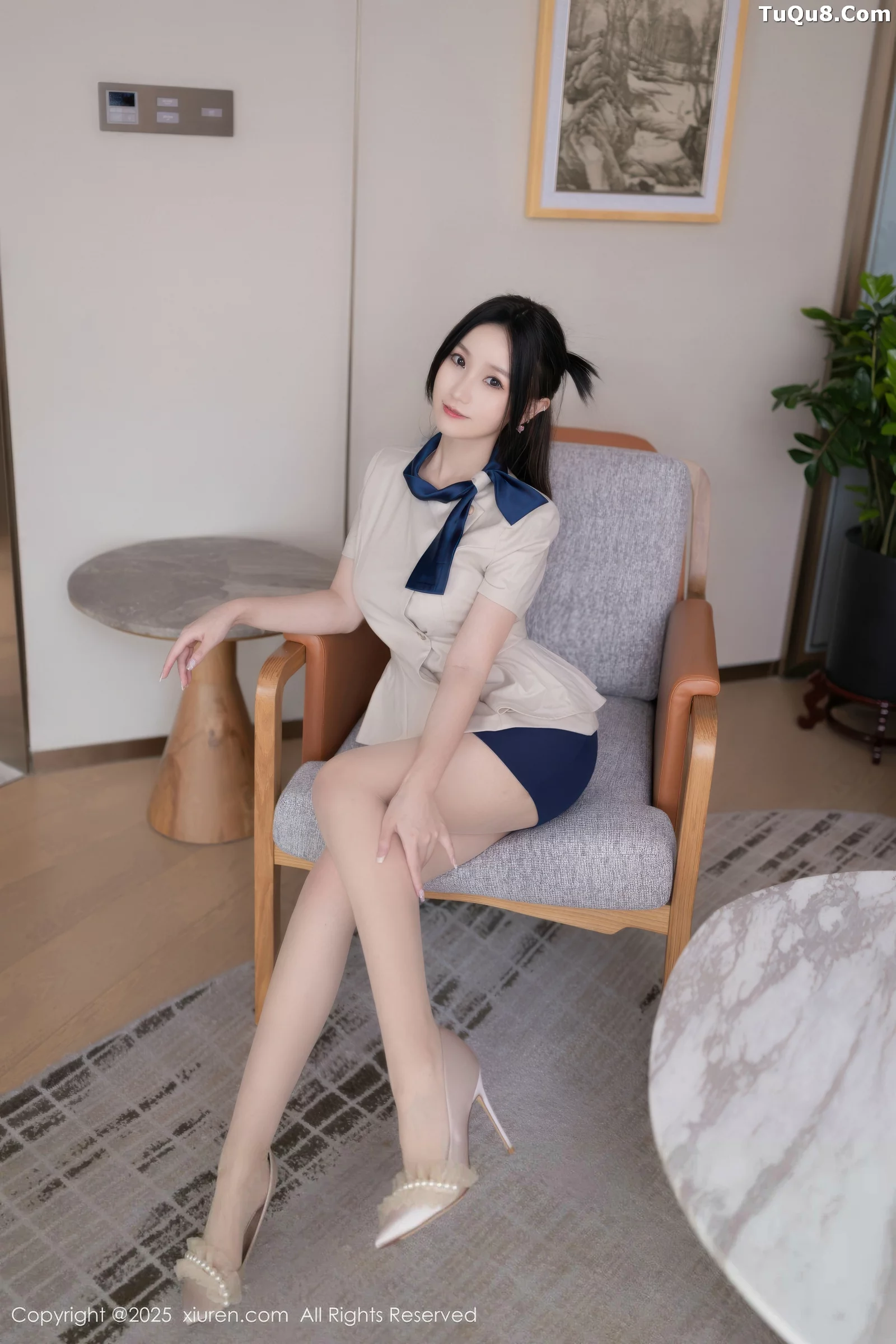 秀人集.com_[XiuRen秀人网]No.10697_模特杏子Yada性感OL服饰配超薄肉丝秀曼妙身姿撩人诱惑写真83P
