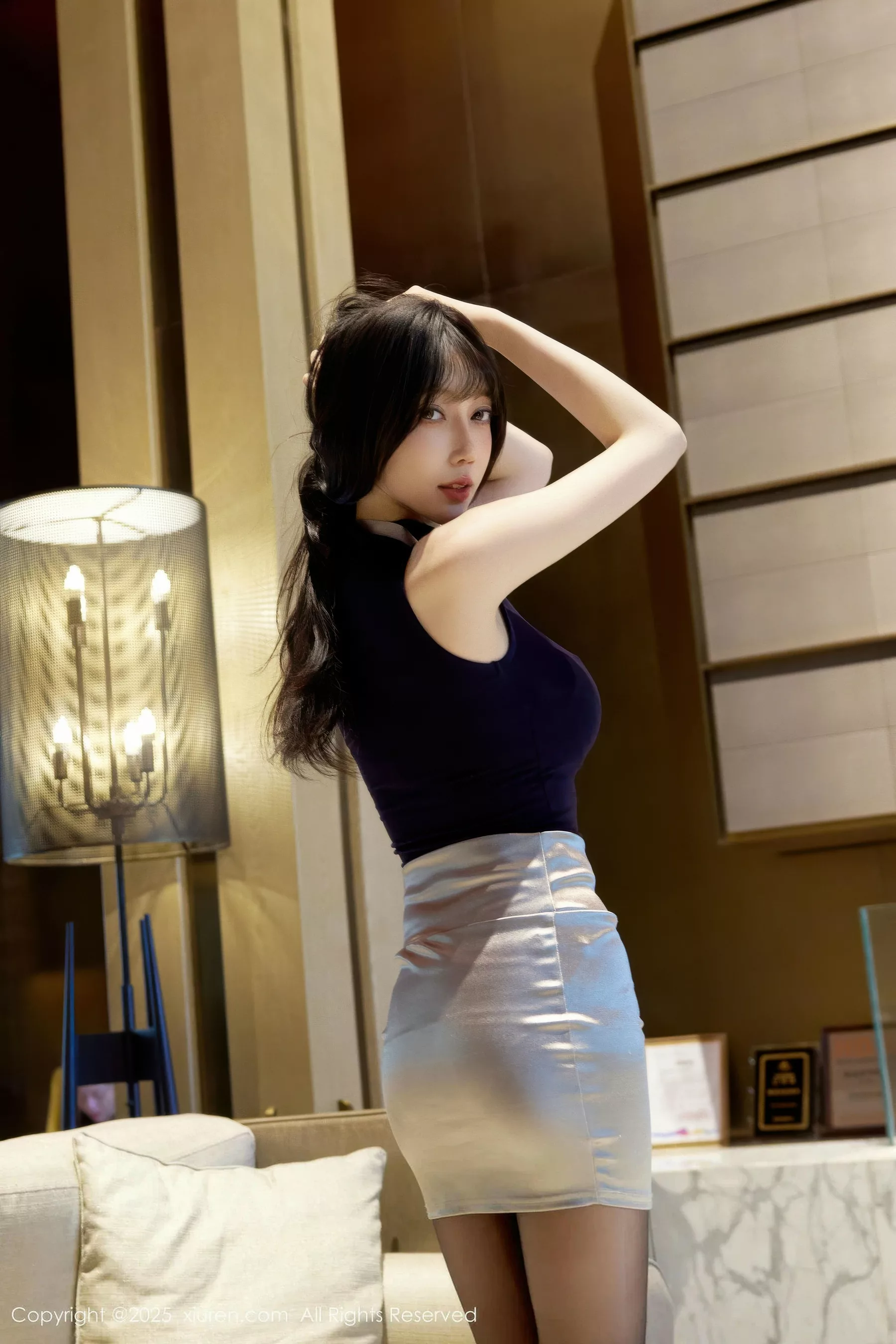 秀人集.com_[XiuRen秀人网]No.10890_模特玥儿玥er深色OL服饰露黑色内衣配超薄黑丝秀美腿诱惑写真72P