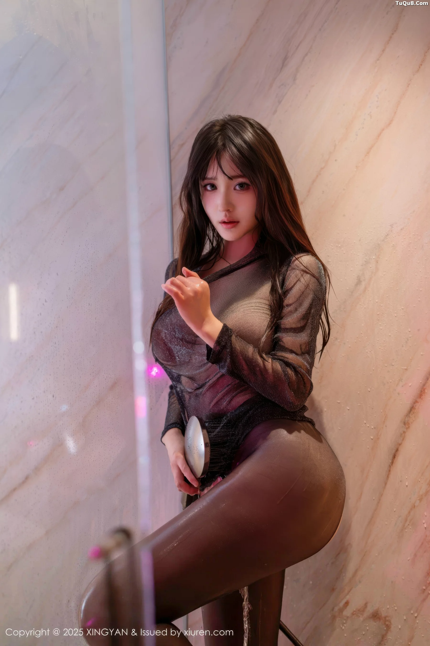 秀人集.com_[XINGYAN星颜社]VOL.424_模特沈南汐RuRu粉色连衣短裙+黑色薄纱服饰秀美腿诱惑写真71P