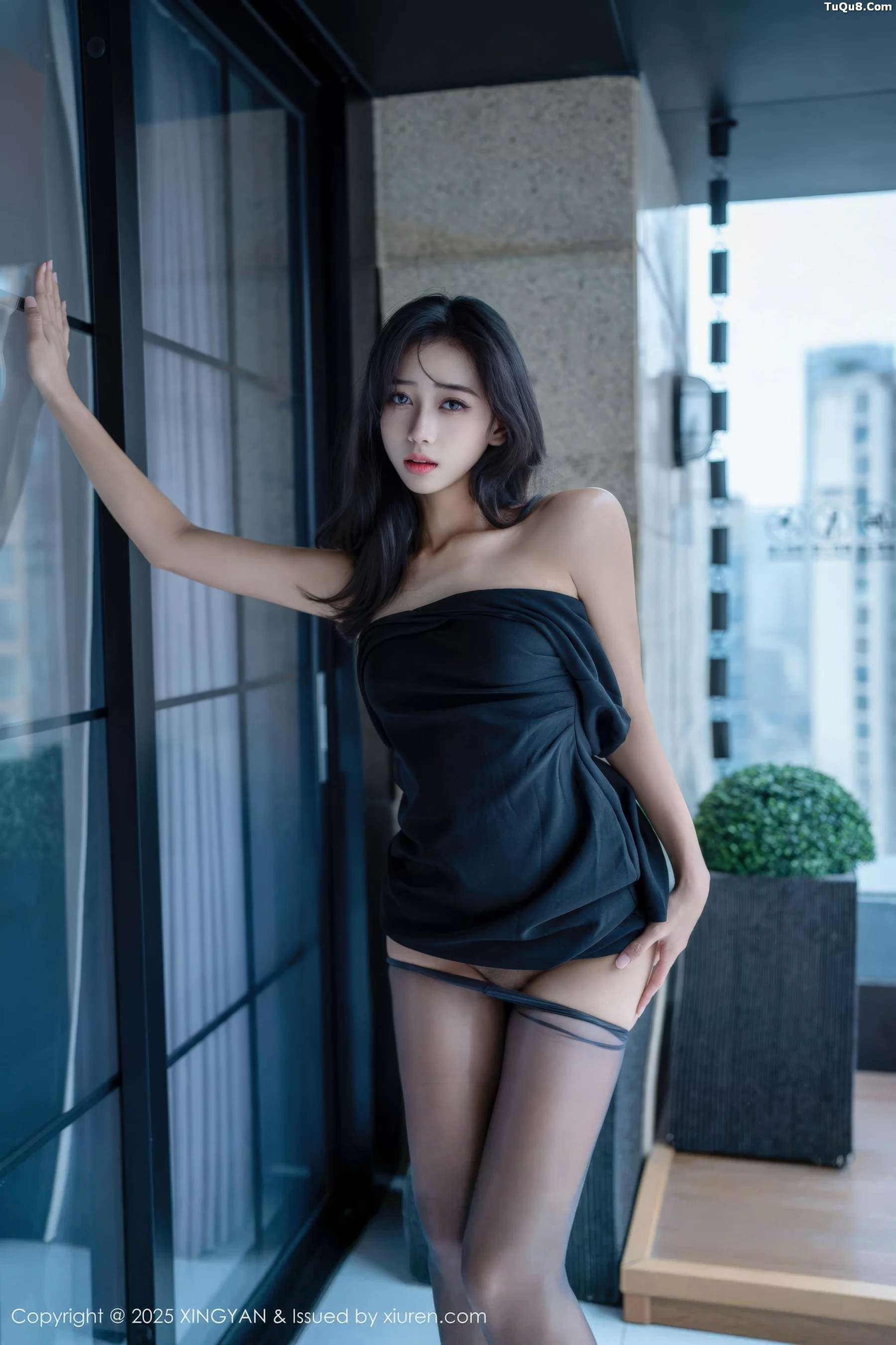 秀人集.com_[XINGYAN星颜社]VOL.426_模特时安安性感黑色连衣裙配超薄无内黑丝秀柔美身姿诱惑写真76P