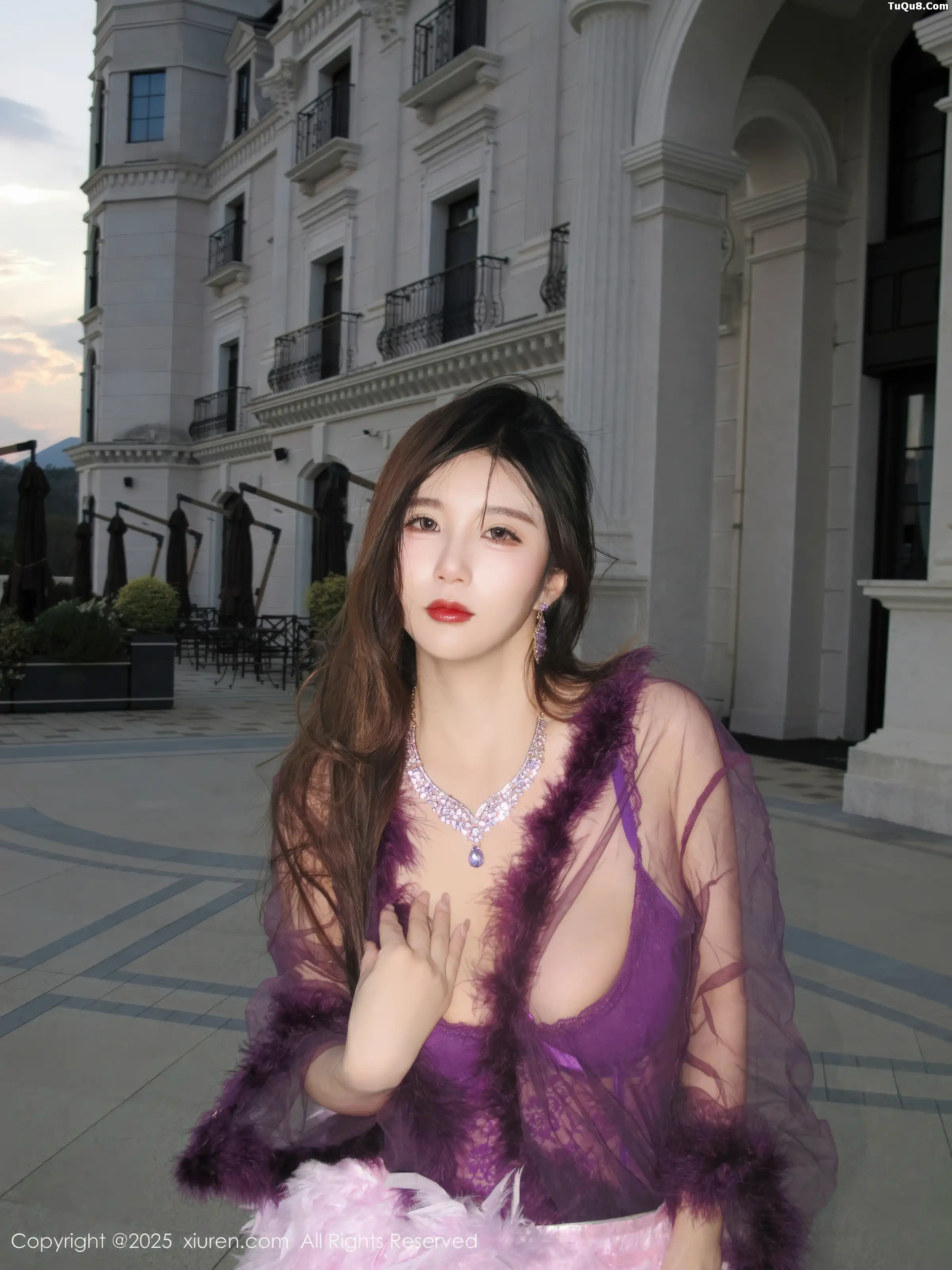 秀人集.com_[XiuRen秀人网]No.11047_模特小肉肉咪性感紫色情趣内衣配紫丝吊袜秀凹凸身材诱惑写真72P