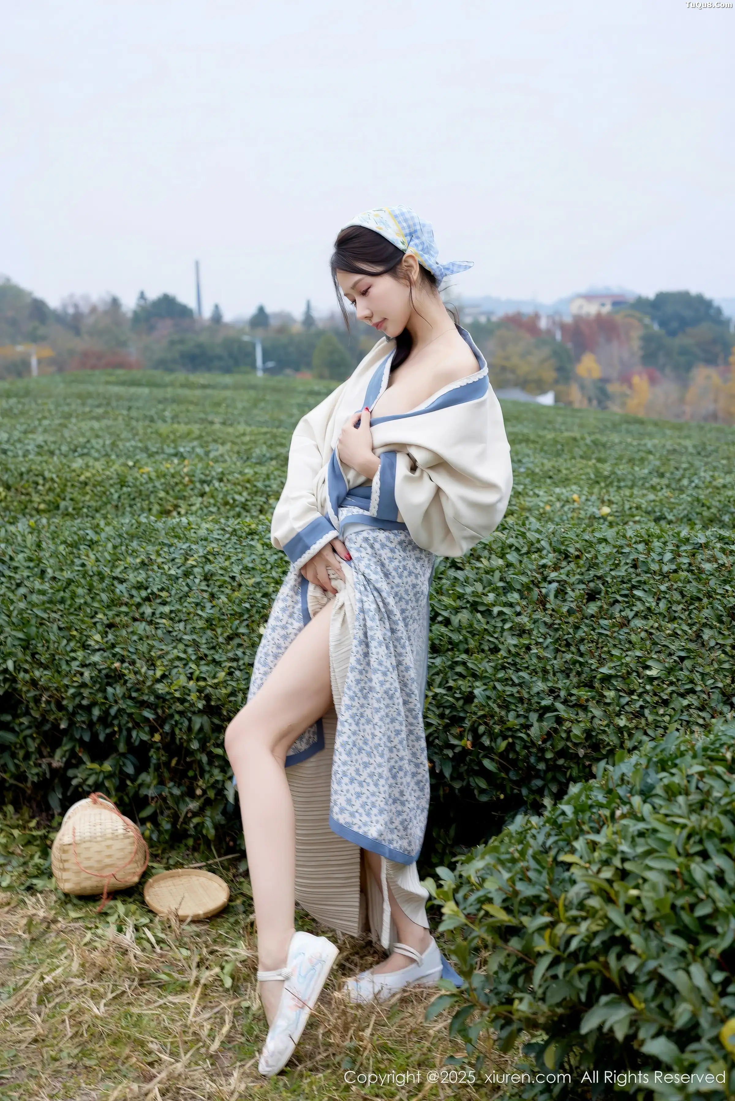 秀人集.com_[XiuRen秀人网]No.11098_模特尹甜甜户外采茶姑娘装扮性感长裙秀翘臀美腿迷人诱惑写真61P