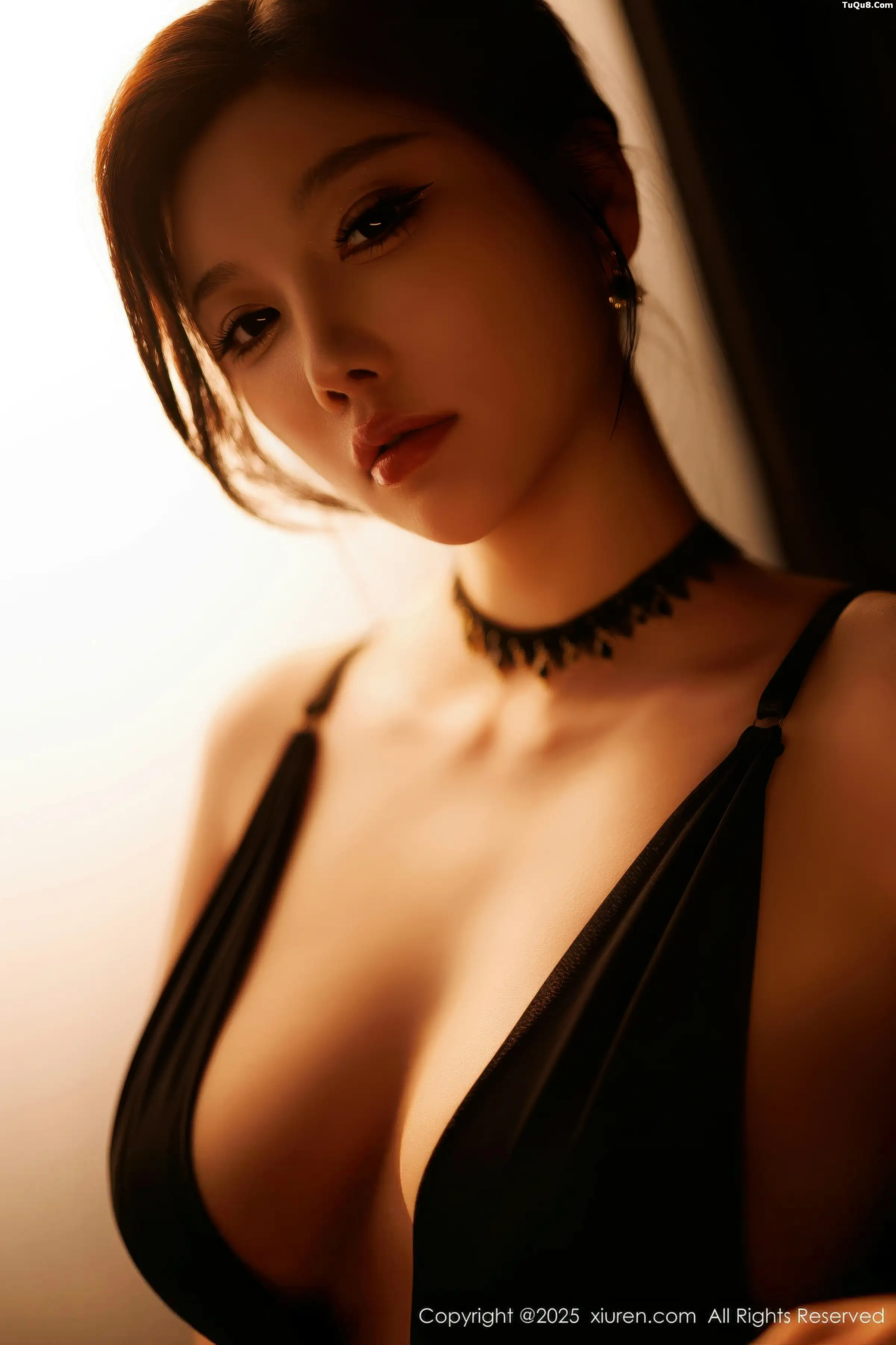 秀人集.com_[XiuRen秀人网]No.11013_女神CHENCHEN.性感黑色情趣内衣配黑丝袜秀丰腴身材诱惑写真83P